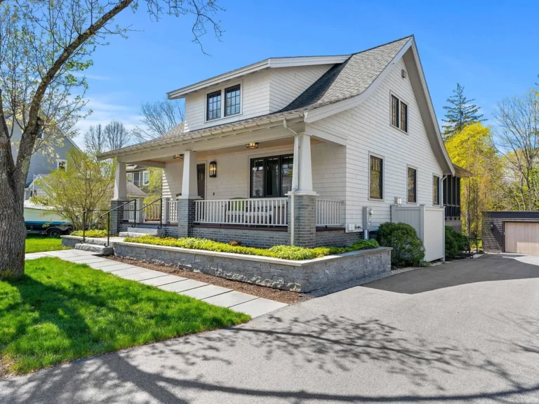 226 park Street, Portsmouth, NH 03801